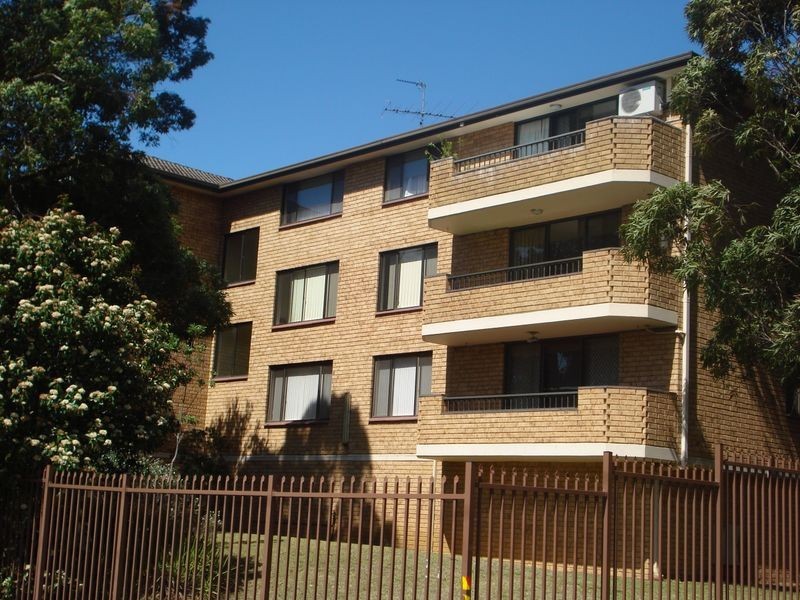 138 Moore Street, Liverpool NSW 2170