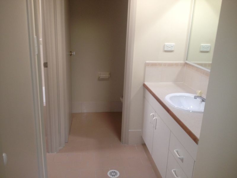 Wattle Grove NSW 2173