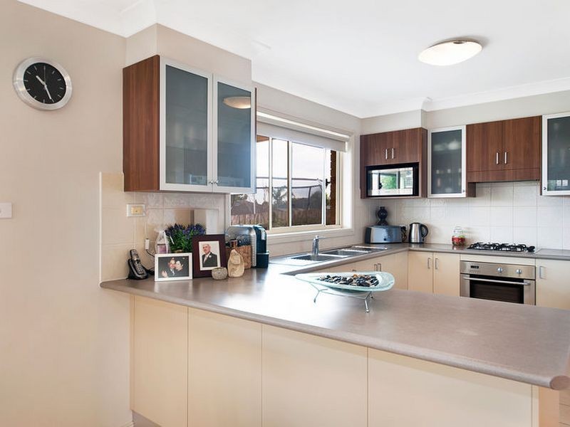 15B Nelligen Close, Prestons NSW 2170