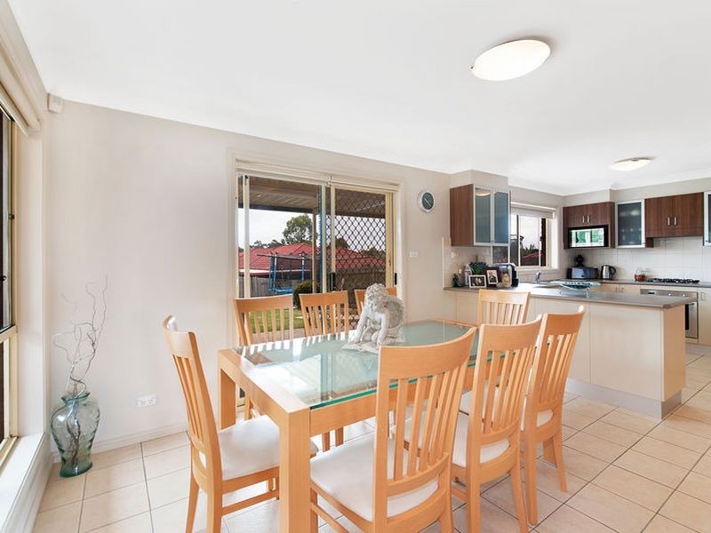 15B Nelligen Close, Prestons NSW 2170