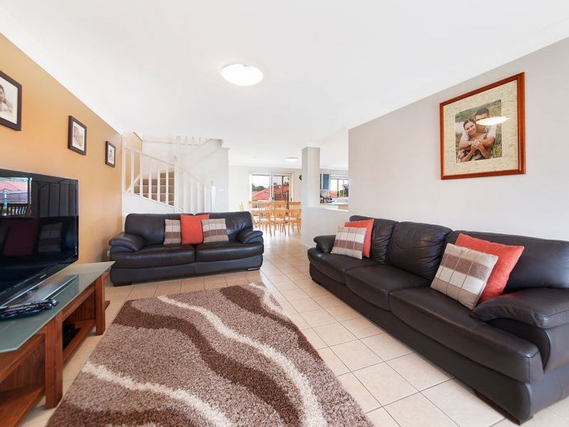 15B Nelligen Close, Prestons NSW 2170