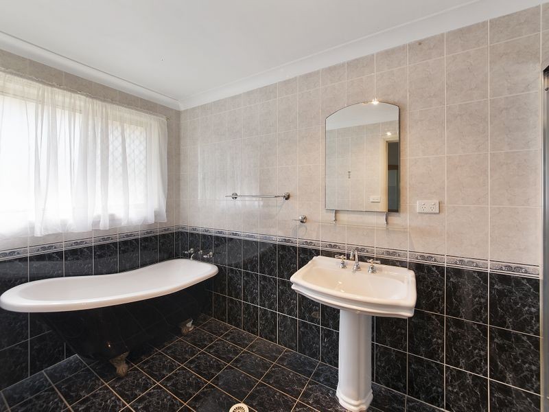 70 Cassidy Street, Denham Court NSW 2565