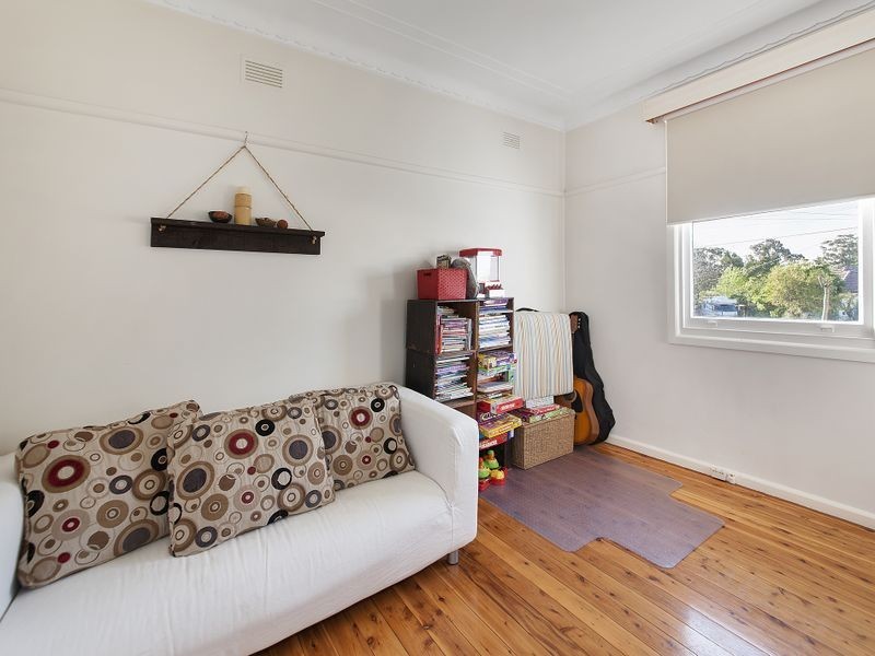 38 Hinkler Ave, Warwick Farm NSW 2170