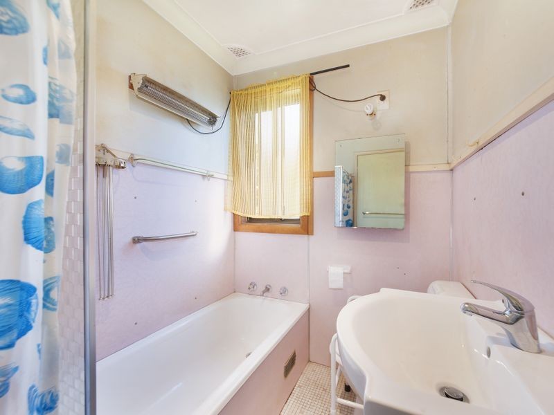 10 Farningham Street, Mount Pritchard NSW 2170