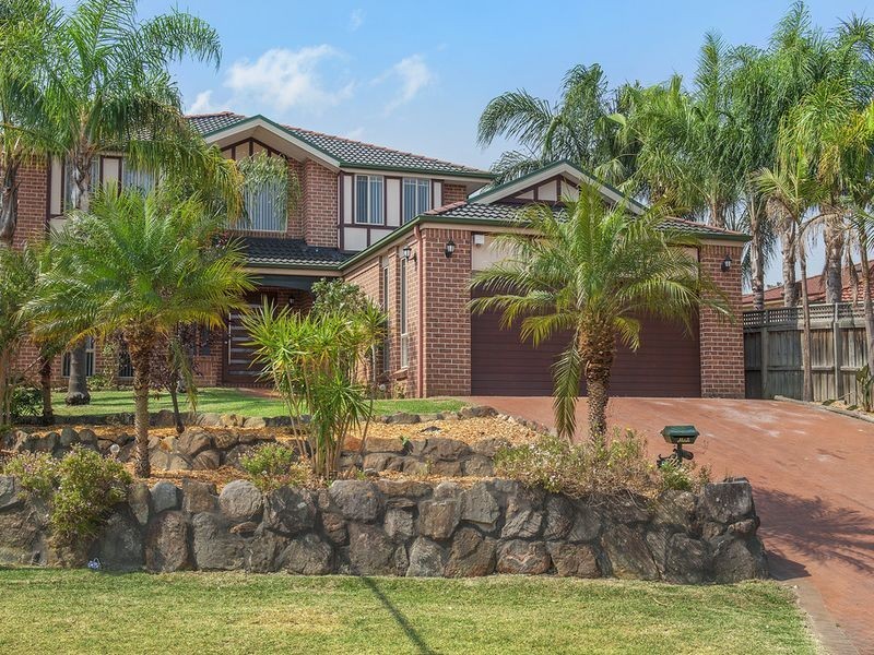 14 St Helens Close, West Hoxton NSW 2171