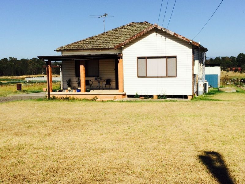 200 Clementson Drive, Rossmore NSW 2557