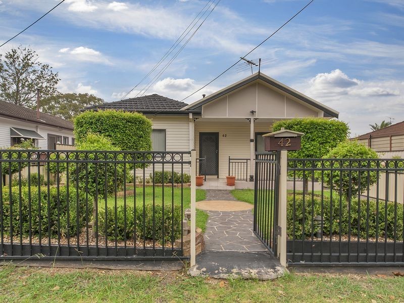 42 Malta Street, Fairfield East NSW 2165