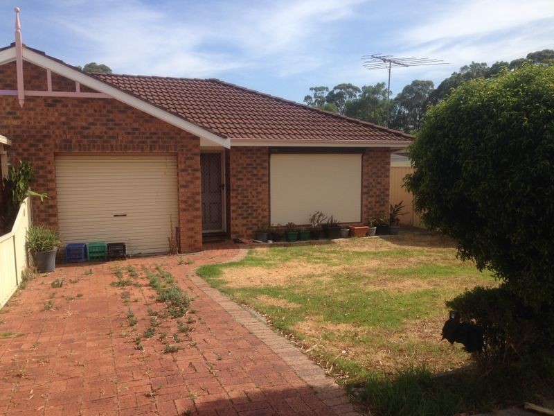 12 Greenfinch Street, Green Valley NSW 2168