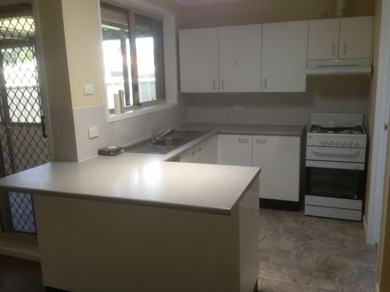 12 Greenfinch Street, Green Valley NSW 2168