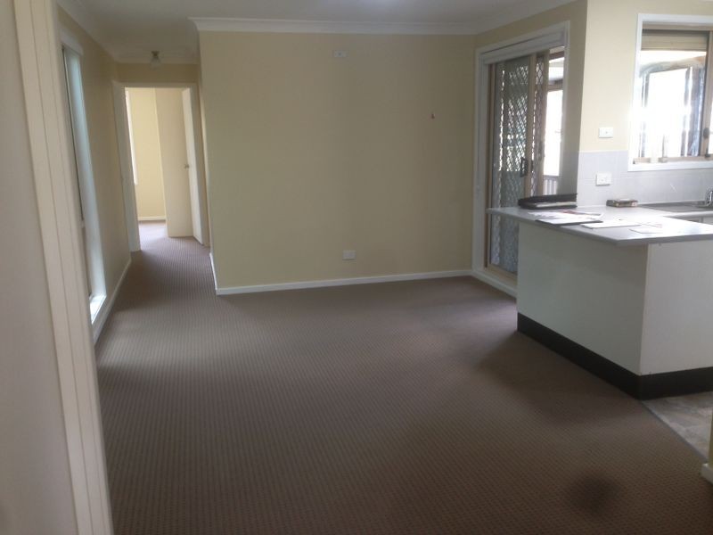 12 Greenfinch Street, Green Valley NSW 2168