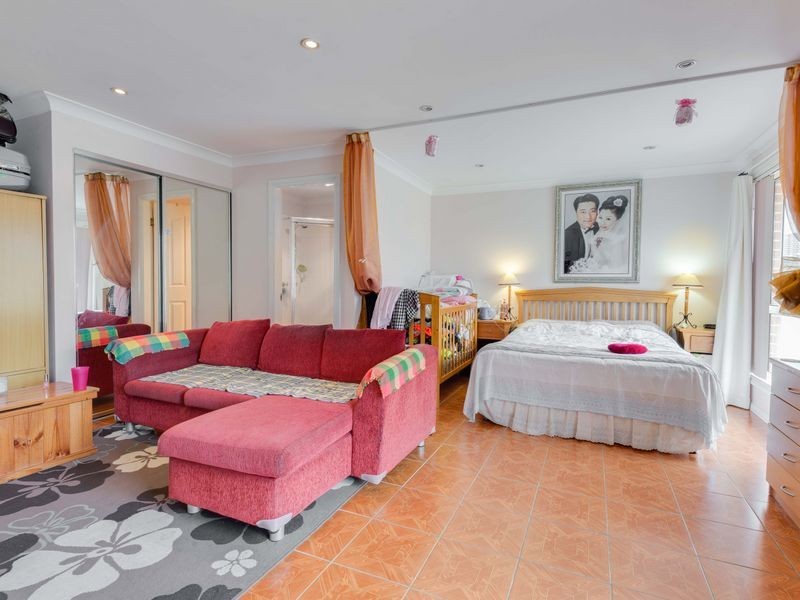 7 Williams Close, Hoxton Park NSW 2171