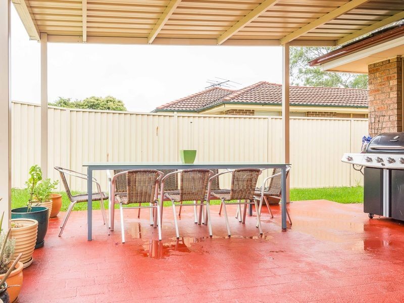 13 Greenfinch Street, Green Valley NSW 2168