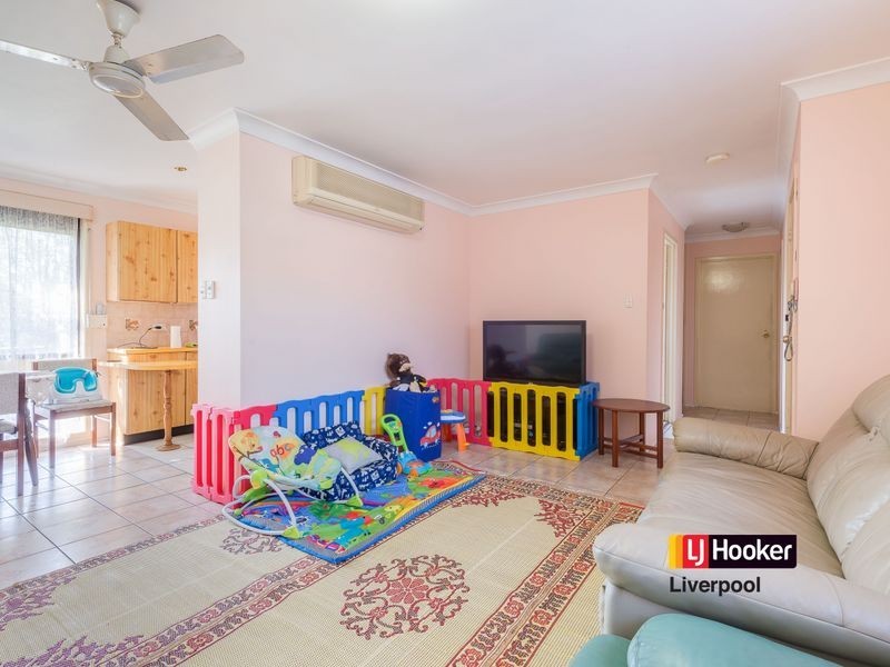 11/65 Fuchsia Crescent, Macquarie Fields NSW 2564