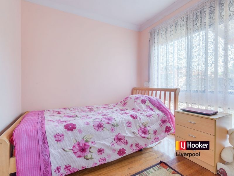 11/65 Fuchsia Crescent, Macquarie Fields NSW 2564