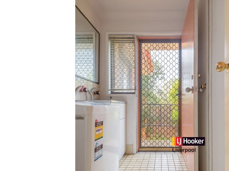 11/65 Fuchsia Crescent, Macquarie Fields NSW 2564