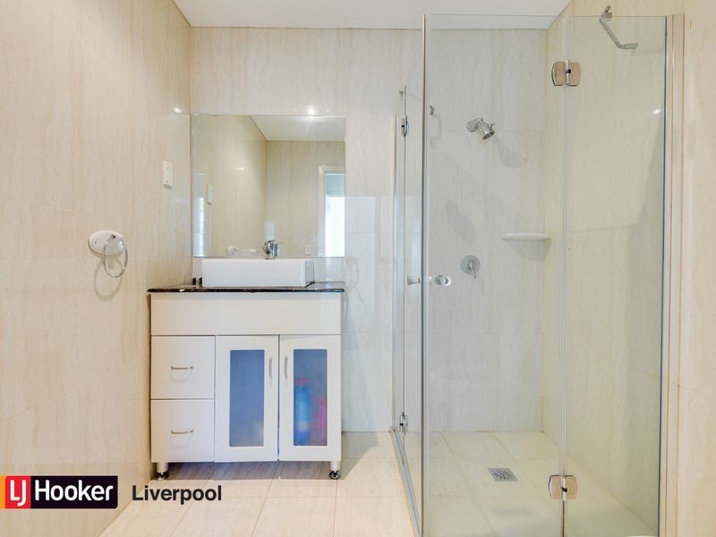 32/49 Lachlan St, Liverpool NSW 2170