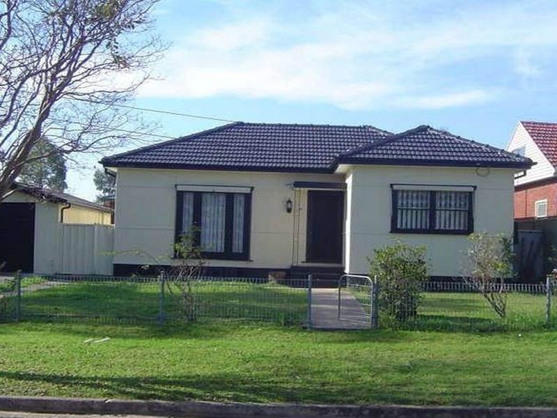 Ashcroft Avenue, Casula NSW 2170