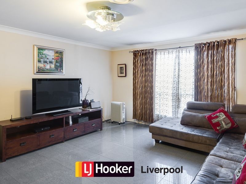 11 Geraldton Street, Prestons NSW 2170