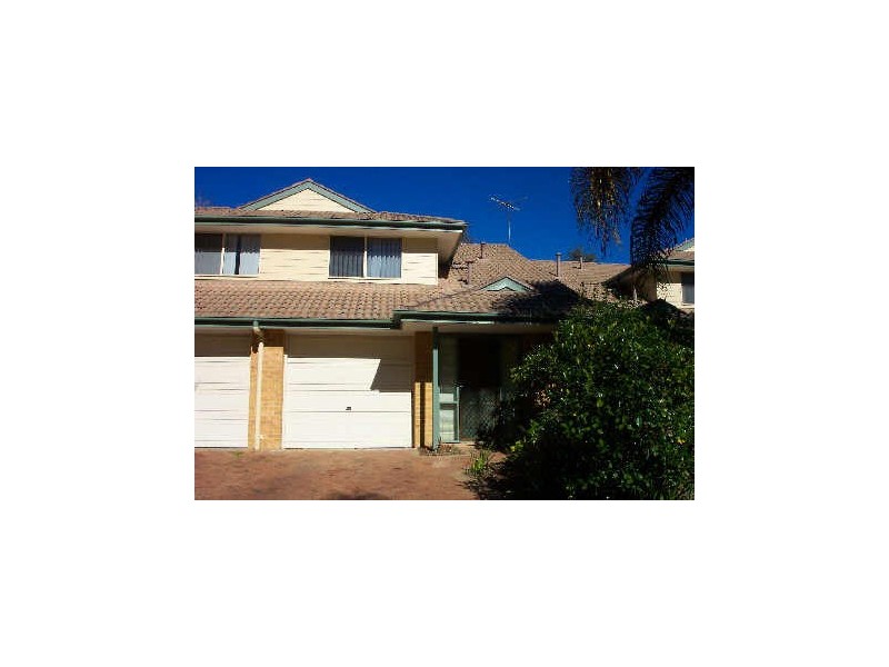 10 Mead Drive, Chipping Norton NSW 2170