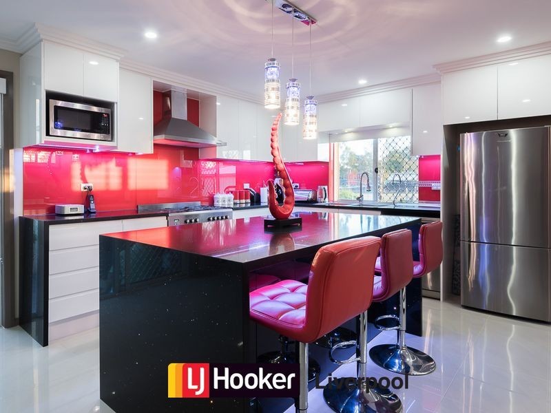 9 Bulbul Avenue, Green Valley NSW 2168