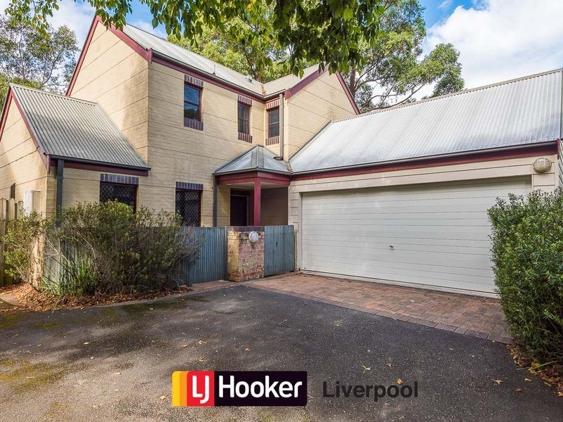 11/19 Troopers Mews, Holsworthy NSW 2173