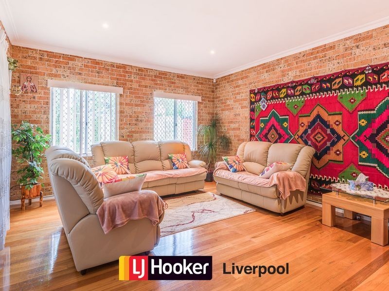 5 Mollymook Street, Prestons NSW 2170