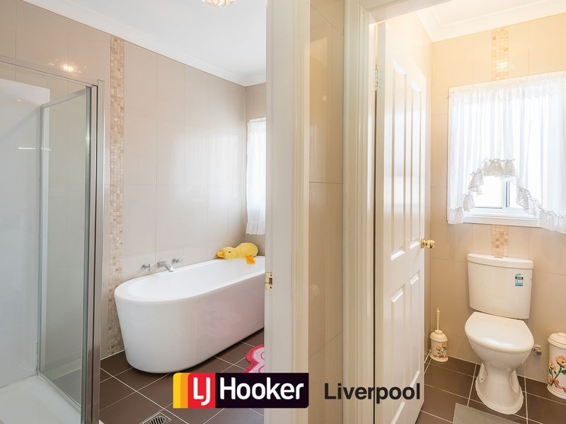 5 Mollymook Street, Prestons NSW 2170