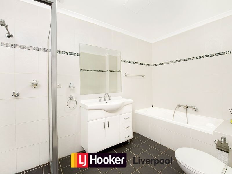 5/8-10 Browne Parade, Warwick Farm NSW 2170