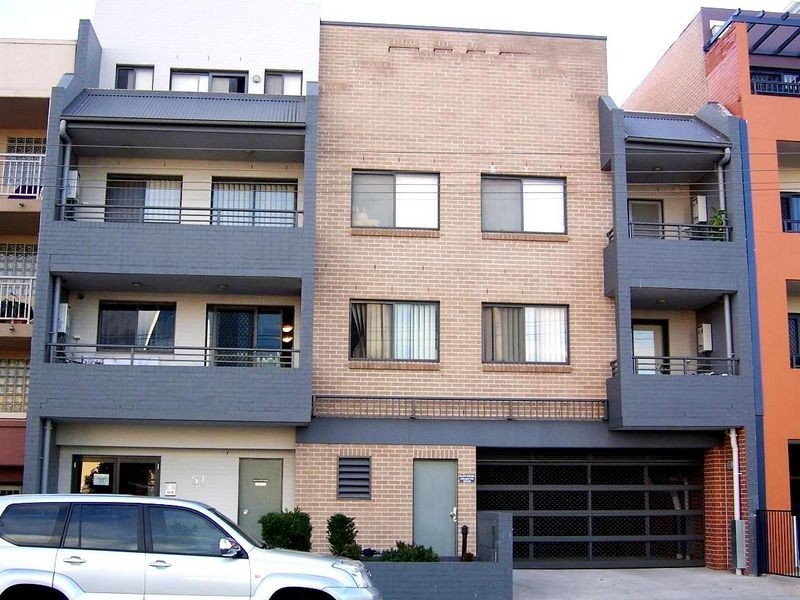 8/51 Bathurst Street, Liverpool NSW 2170