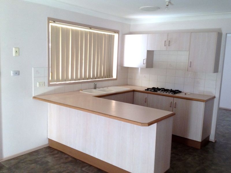 24 Bower- Bird Crescent, Hinchinbrook NSW 2168