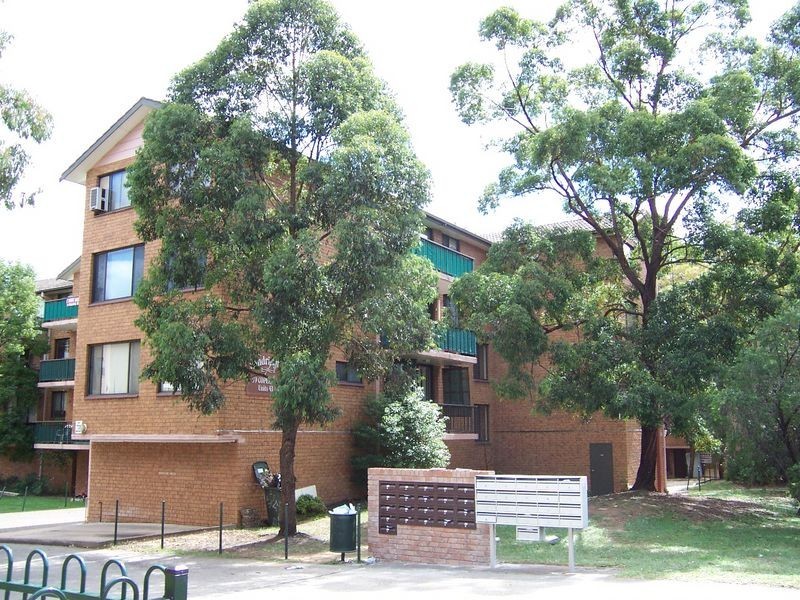 132 Moore Street, Liverpool NSW 2170