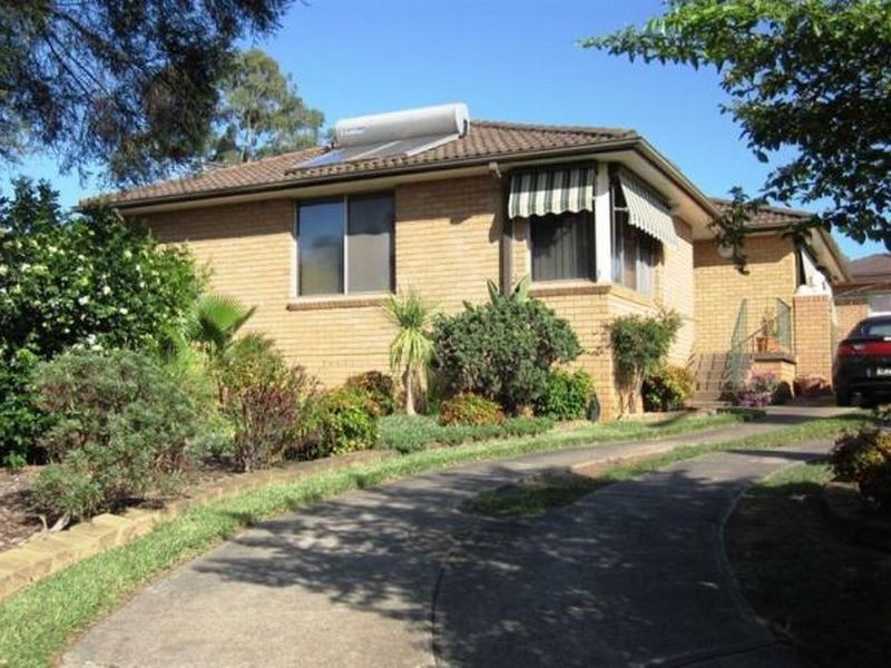 8A Buka Place, Glenfield NSW 2167