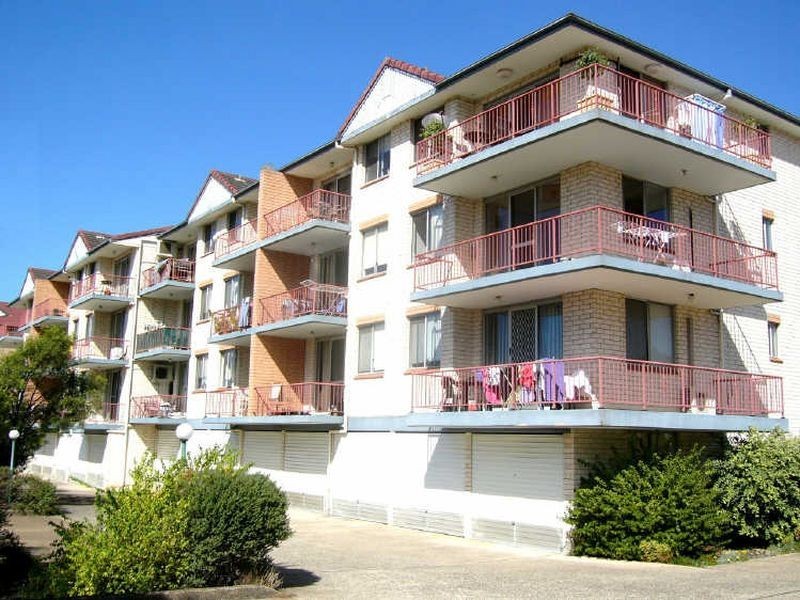 4 Riverpark Drive, Liverpool NSW 2170