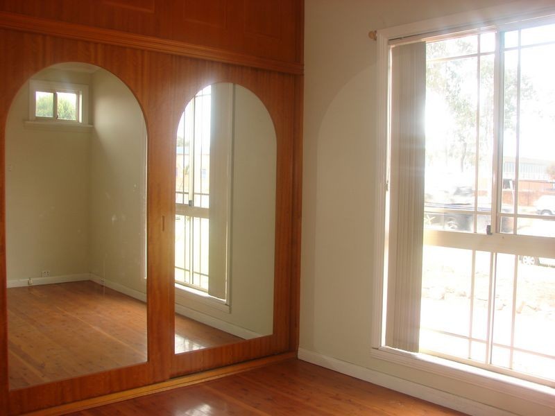 12 Governor Macquarie Drive,, Chipping Norton NSW 2170