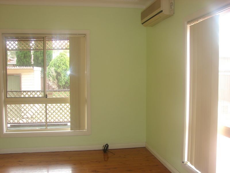 12 Governor Macquarie Drive,, Chipping Norton NSW 2170