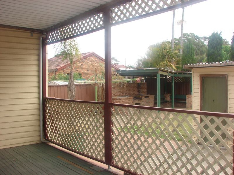 12 Governor Macquarie Drive,, Chipping Norton NSW 2170