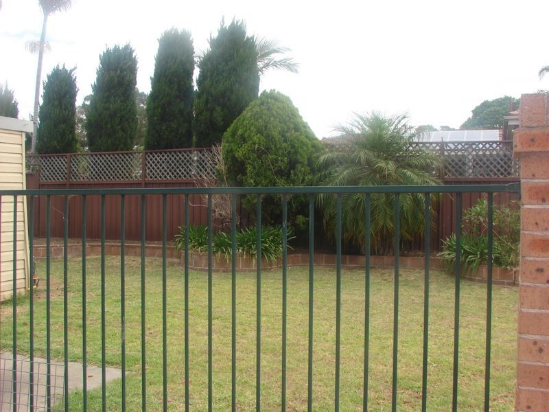 12 Governor Macquarie Drive,, Chipping Norton NSW 2170