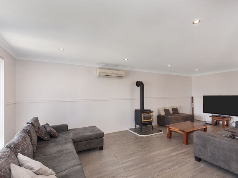 – Address on Request, West Hoxton NSW 2171
