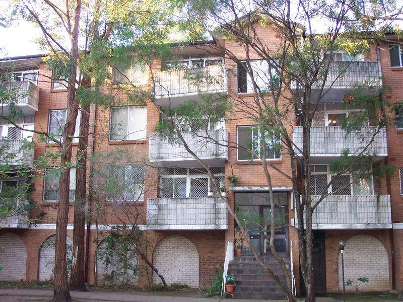 4 Beale Street, Liverpool NSW 2170