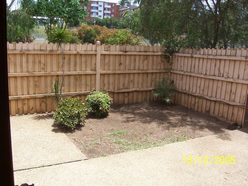 ___/2 Riverpark Drive, Liverpool NSW 2170