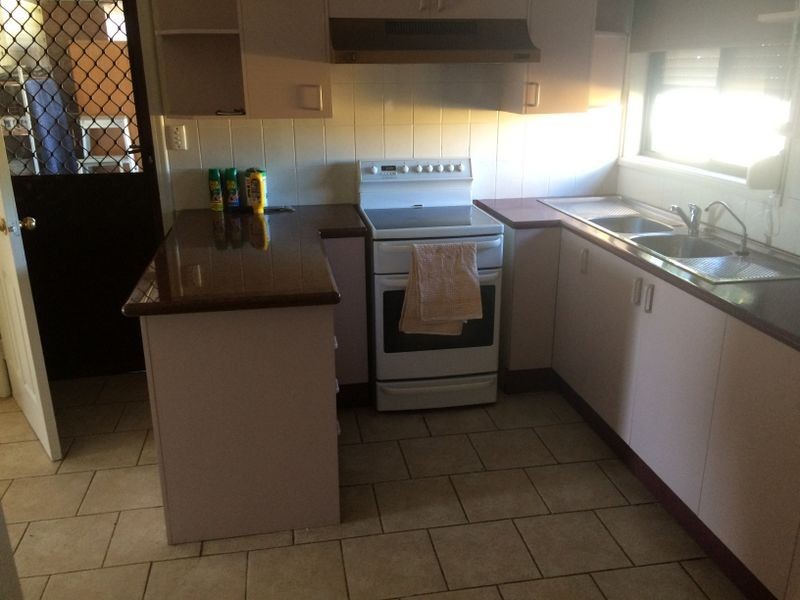 – Forth Ave,, Austral NSW 2179