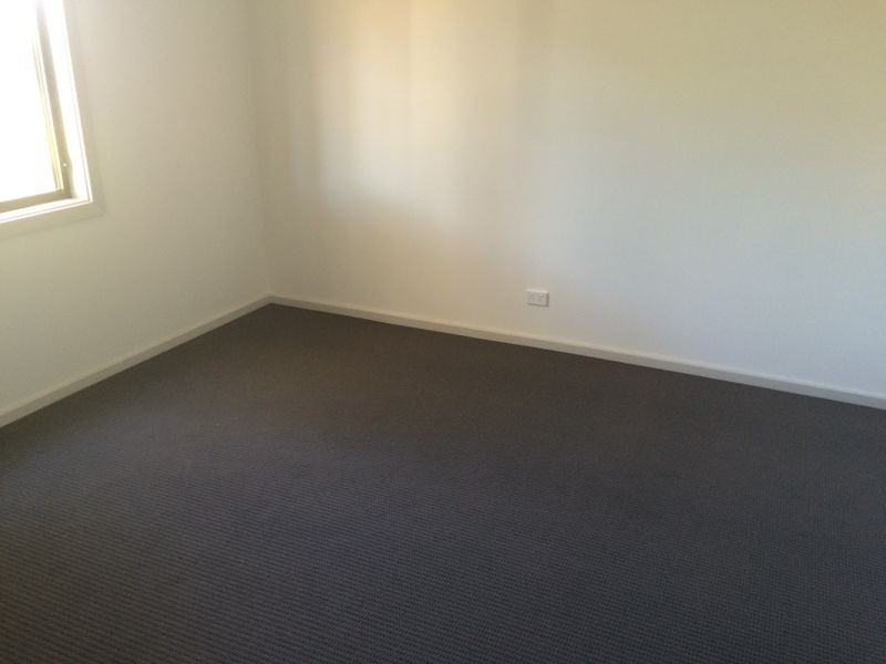 – Forth Ave,, Austral NSW 2179