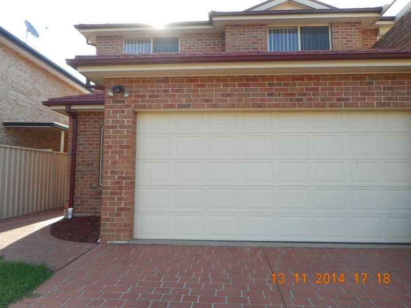 – FULLERTON AVE, St Helens Park NSW 2560