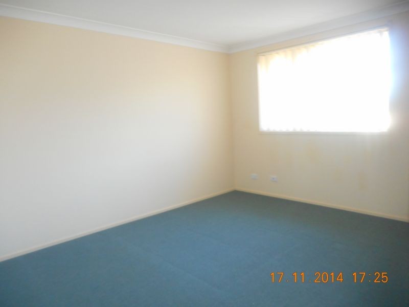 – FULLERTON AVE, St Helens Park NSW 2560
