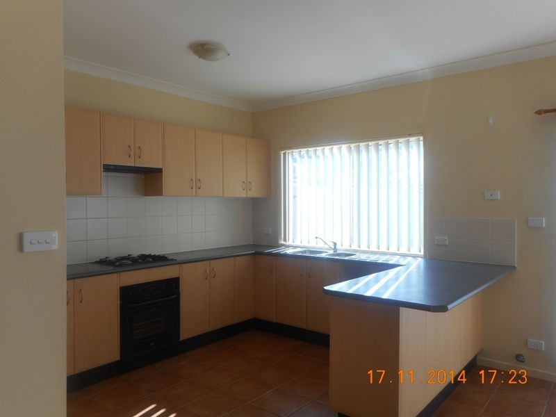 – FULLERTON AVE, St Helens Park NSW 2560