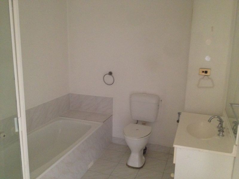 3/69 Riverpark Drive, Liverpool NSW 2170