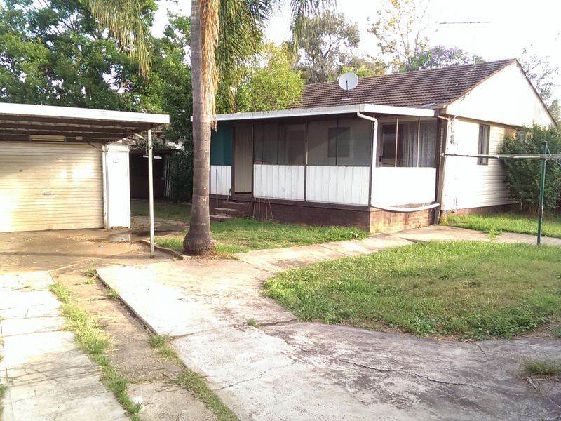 65 Gabo Crescent, Sadleir NSW 2168