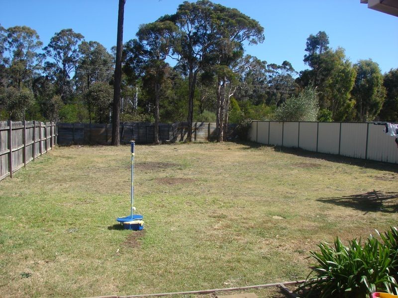 3 Kinross Court, Wattle Grove NSW 2173