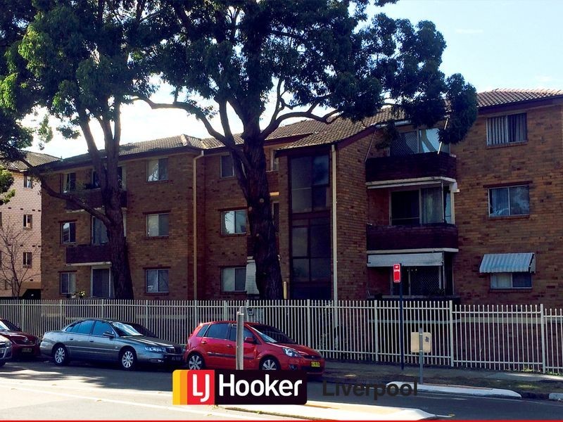 9/21 Lachlan Street, Warwick Farm NSW 2170