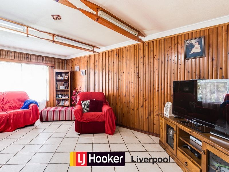 40 Gibson Avenue, Casula NSW 2170